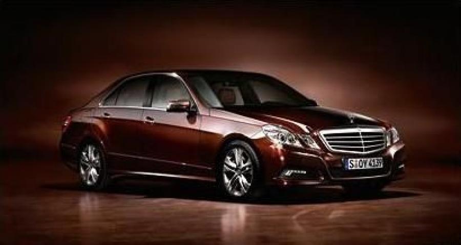  Mercedes-Benz E-Class 2010 года  (фото 126 из 128)